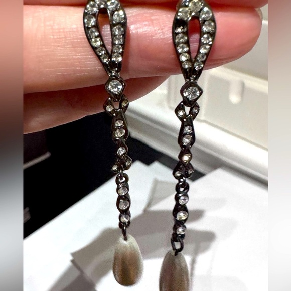 ✨ Stunning Swarovski Vintage Pave Crystal and Faux Pearl Drop Earrings - Picture 15 of 16